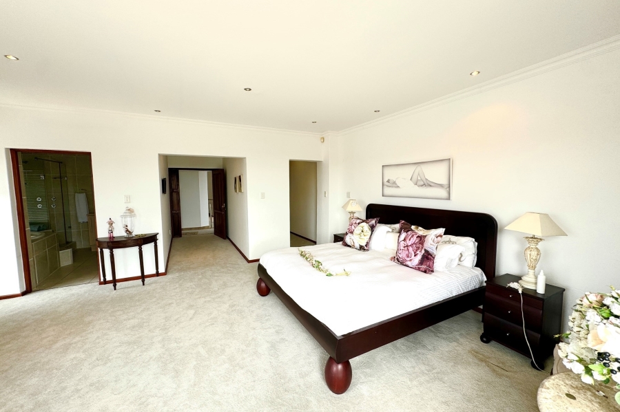 6 Bedroom Property for Sale in Myburgh Park Western Cape